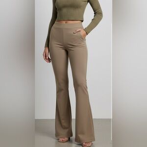 H&M wide leg pants. NWOT. Size US 4. Excellent condition.